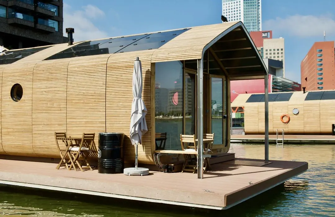 Wikkelboat Nr1 at Floating Rotterdam Rijnhaven Villa-1